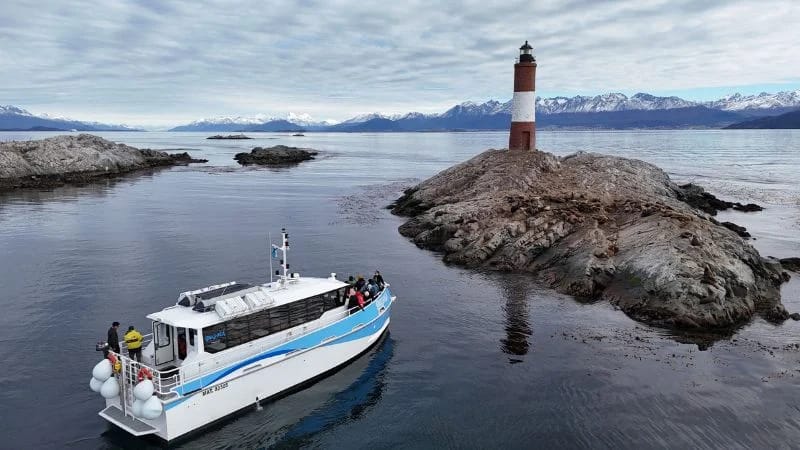 BEAGLE CHANNEL NAVIGATION in Ushuaia – imagen 1
